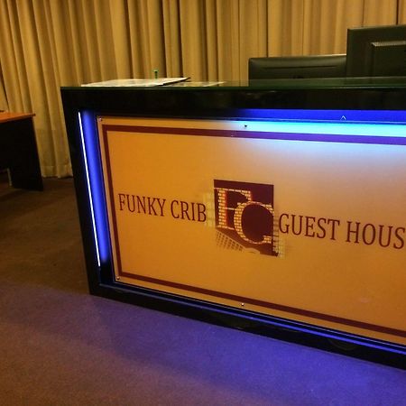 Funky Crib Hotel กัวลาลัมเปอร์ ภายนอก รูปภาพ